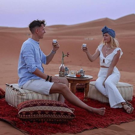 Готель Sahara Family Luxury Camp Мерзуга Екстер'єр фото